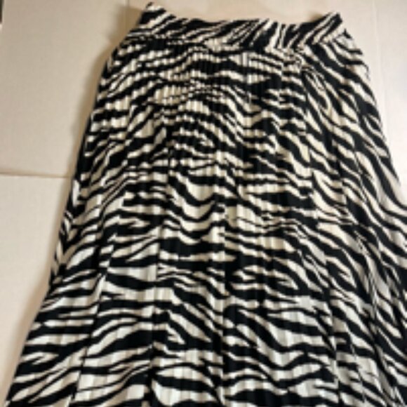 Express High Waisted Pleated Maxi Skirt Tiger Print L - Picture 3 of 10